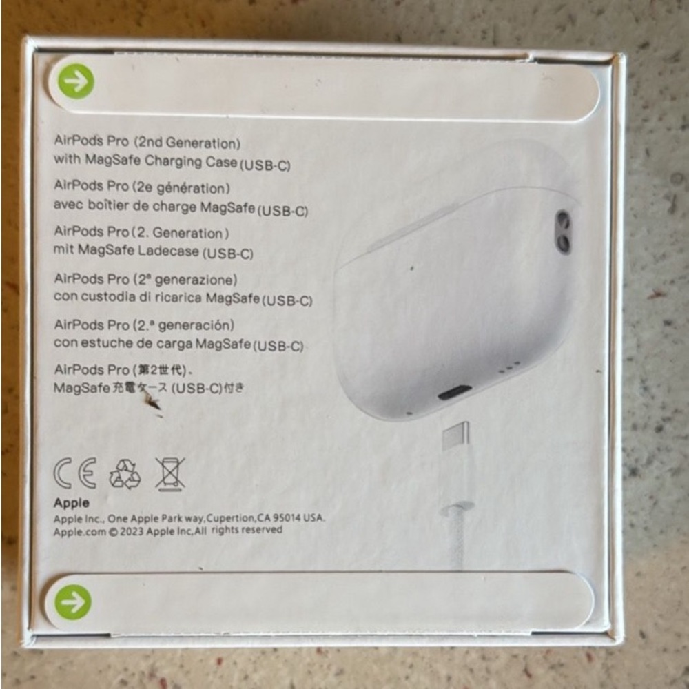 Airpods pro 2nd generation with wireless magsafe charging (USB-C) - Picture 2 of 2